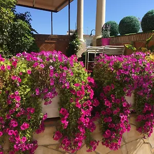 With Private Patio Appartement Fuengirola